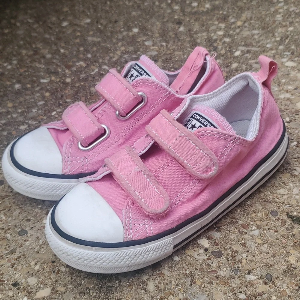 Converse Chuck Taylor All Star Pink Two Strap Sneakers Toddler 9